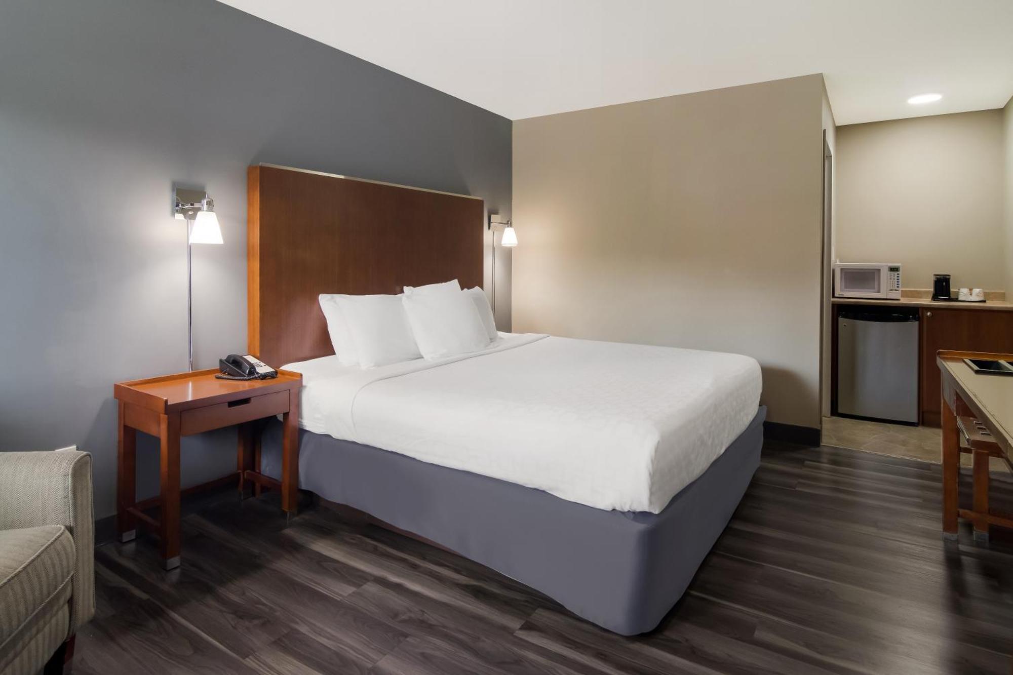 Canadas Best Value Inn & Suites Камлупс Екстер'єр фото